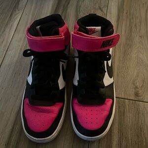 Nike Black and Pink High-Top Sneakers 👟 size 5